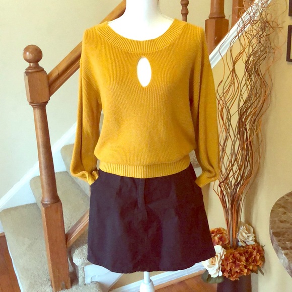 New York & Co. Keyhole Sweater - Picture 3 of 9